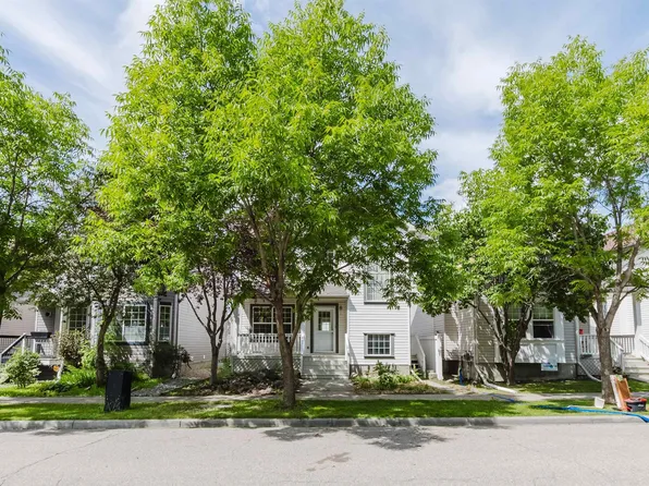 1686 Tompkins Wynd NW, Edmonton, AB T6R 2Y4