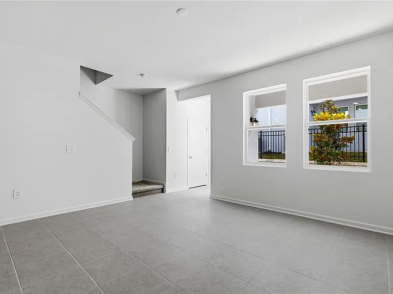 3143 Kurtz Ter — Photo 4