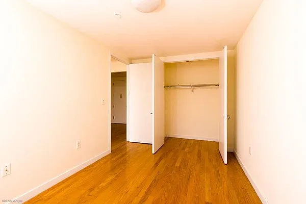 Rented by Nooklyn NYC LLC | media 74