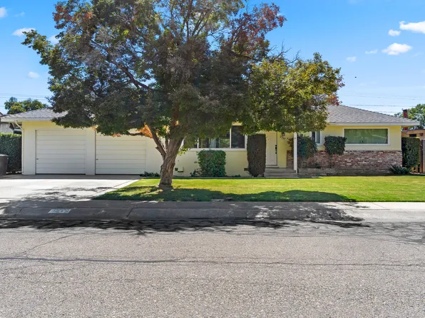 2737 W Laurel Avenue, Visalia, CA 93277