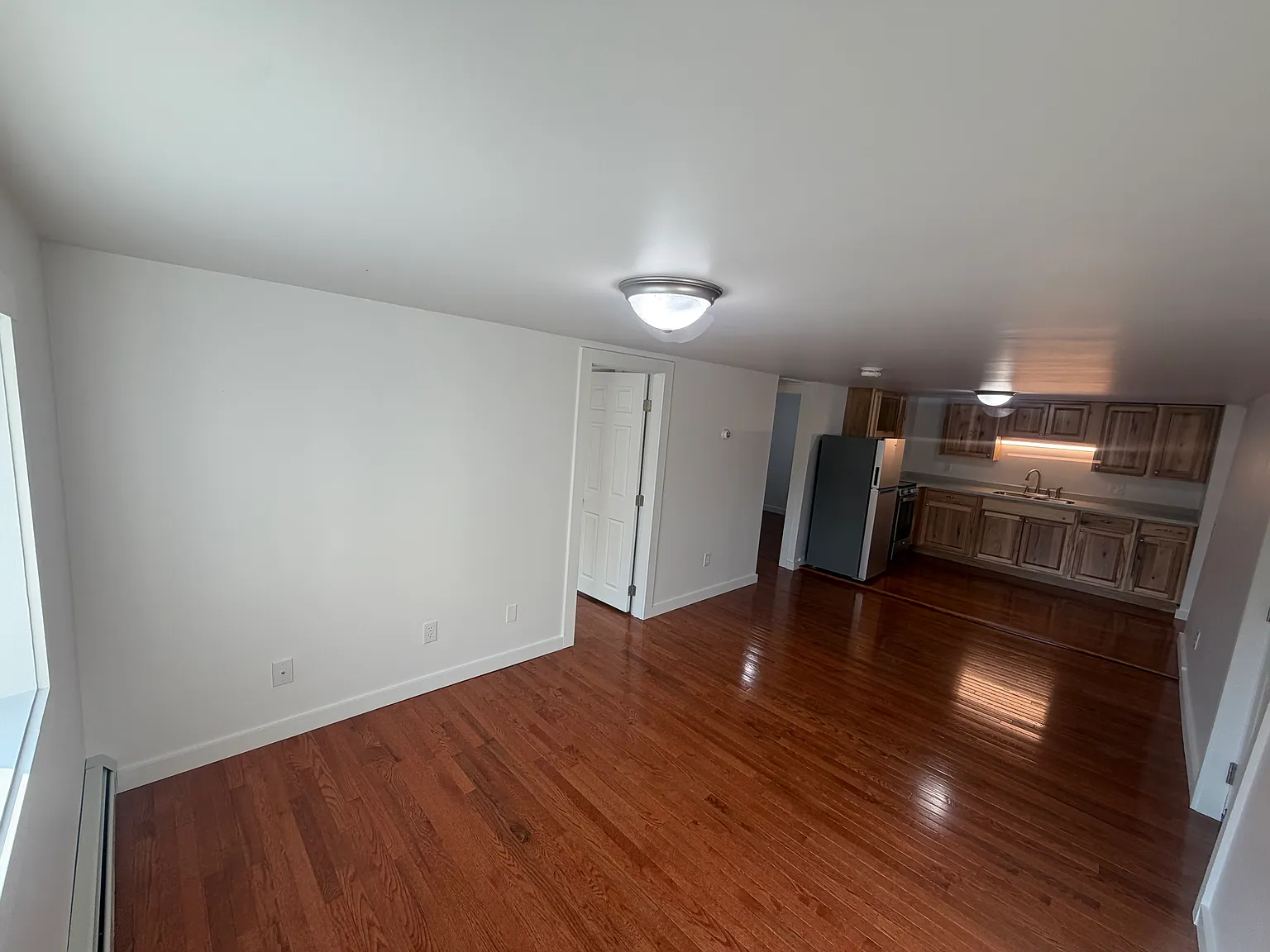 2 bed, $1,650 — Photo 2