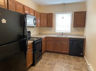 31 Newton St FLOOR 2, Providence, RI 02903