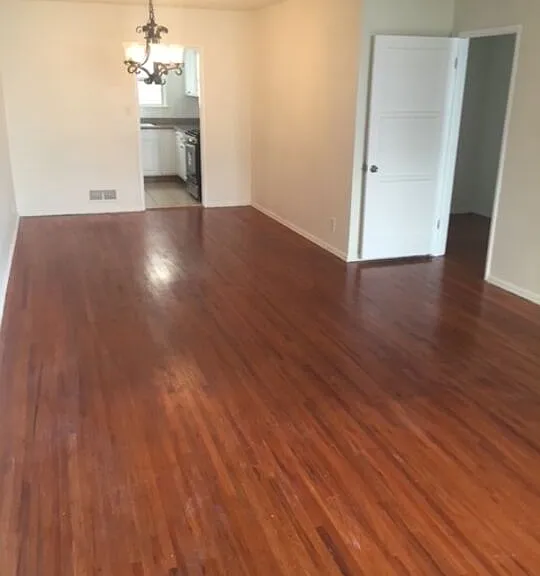 312 S Reeves Dr #A — Photo 3