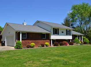 13287 Forest Ln, Benton, IL 62812