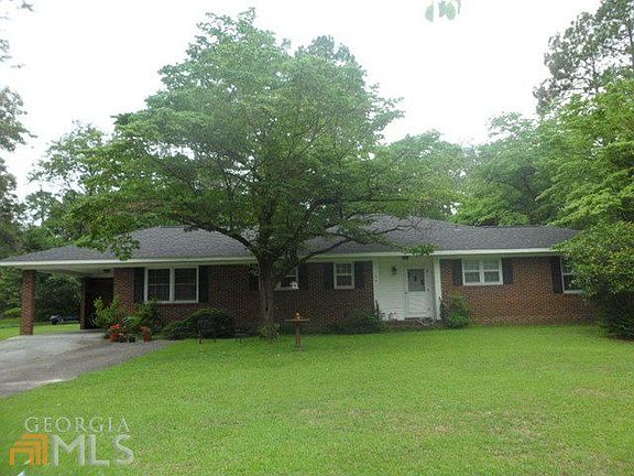 2nd image of 104 Pinewood Dr