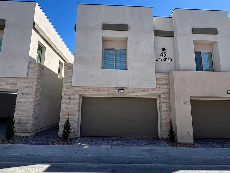 600 N Carriage Hill Dr #1148 — Photo 1
