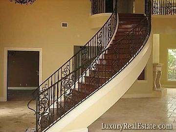 2nd image of 533 Cortona Dr