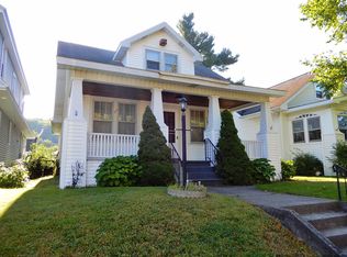 404 7th Ave, Troy, NY 12182