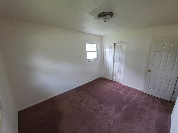 4th image of 521 Glyn Ellen Dr