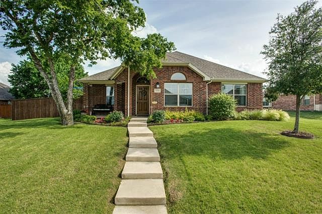 1st image of 106 Forestbrook Dr