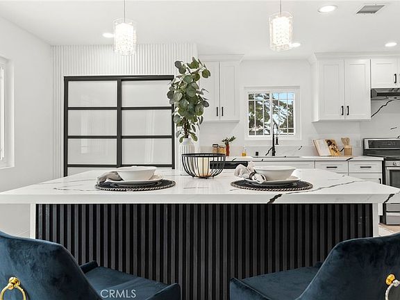 5th image of 9246 Manzanar Ave