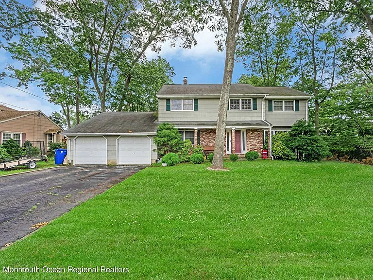 98 Oak Ridge Pkwy — Photo 2
