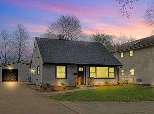 139 S Quentin Rd, Palatine, IL 60067