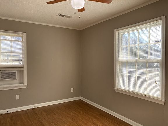 2nd image of 3842 Vanuys Rd