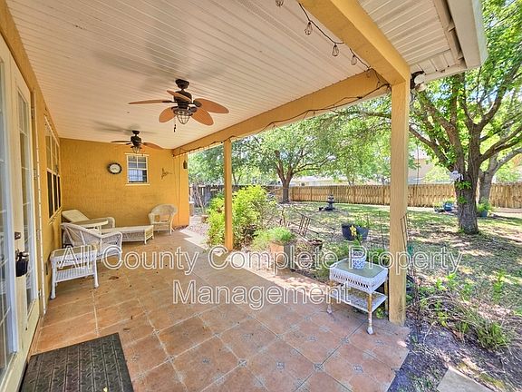 4th image of 413 Talbot Bay Dr