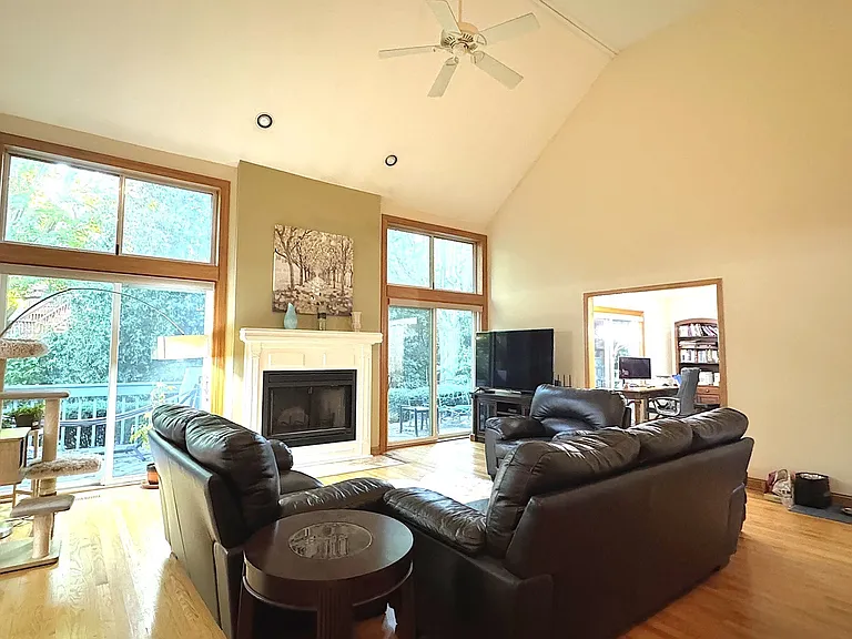 3824 Patty Berg Ct — Photo 9