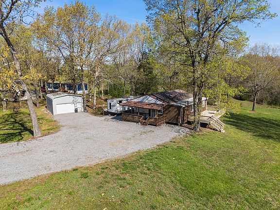 2nd image of 3094 Siloam Rd