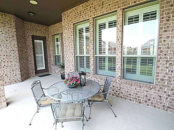 GREAT PLACE TO RELAX OR BBQ WITH FRIENDS AND FAMILY!