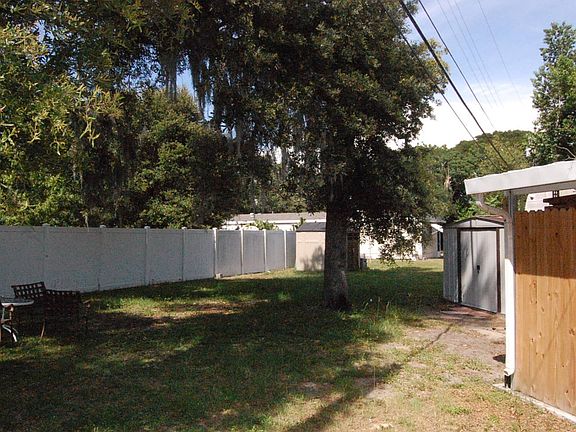 2nd image of 1385 Harbor Hill Pkwy