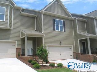 212 Treetop Dr NE, Huntsville, AL 35801