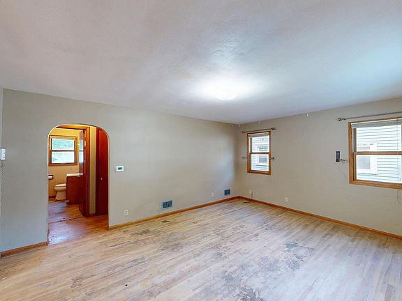 3rd image of 1420 Academy Ave