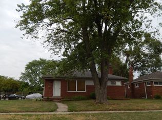 160 Clair St, Garden City, MI 48135