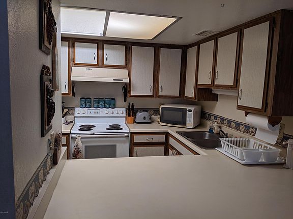 2nd image of 1342 W Emerald Ave Unit 231
