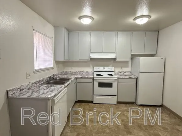 133 Kings Ave, Chowchilla, CA 93610