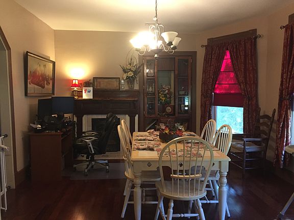3rd image of 629 Plum Ave