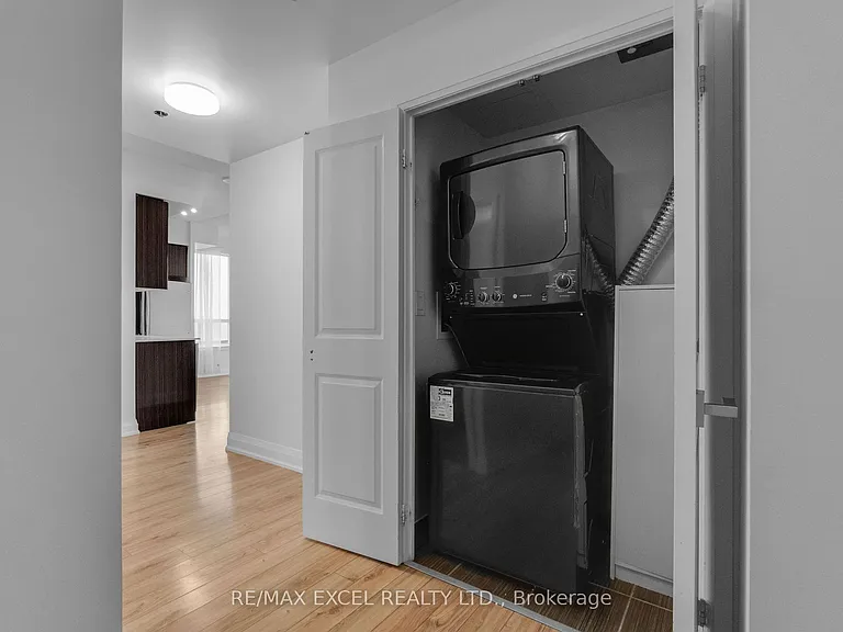 7161 Yonge St #625 — Photo 29