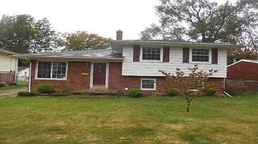 5th image of 890 Jamestown Ave