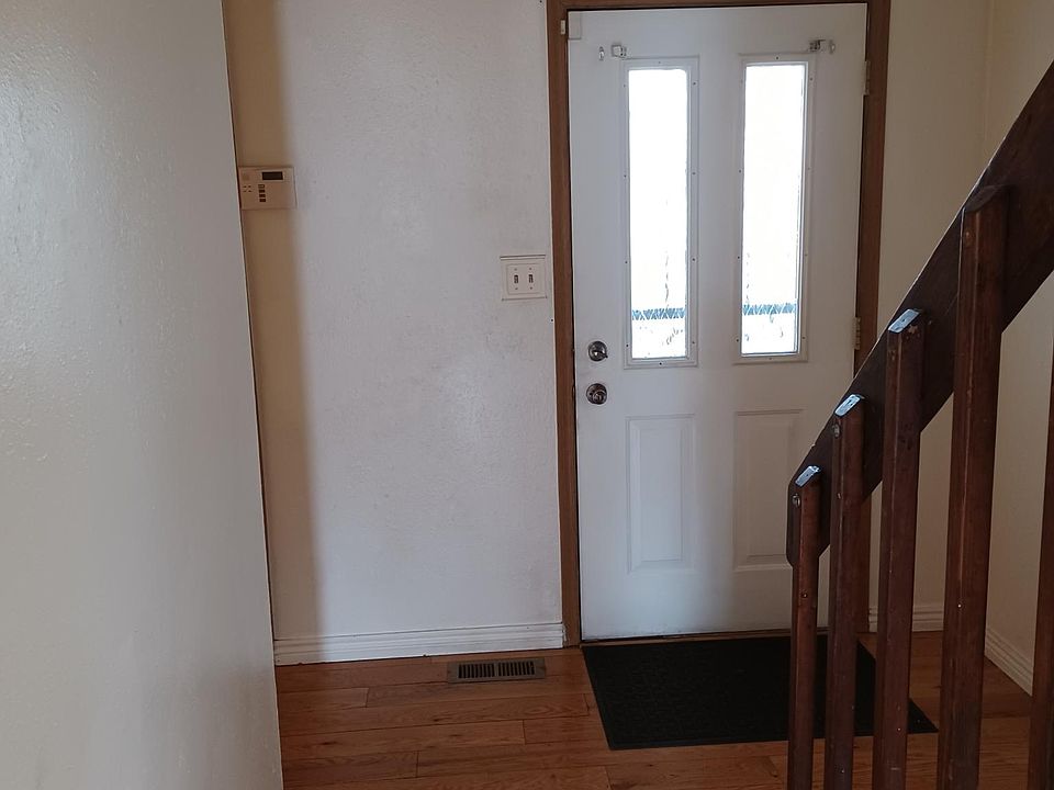 Main floor: hallway