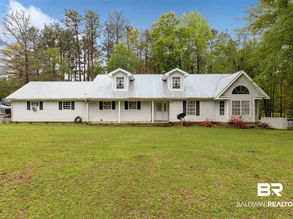 8489 Wards Ln, Semmes, AL 36575