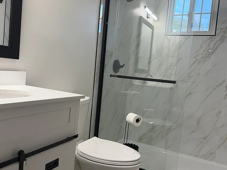 11 Strant St — Photo 3