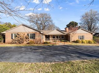 3101 Buena Vista Rd, Winston Salem, NC 27106