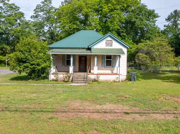 4 Johnson Ave, Manchester, GA 31816
