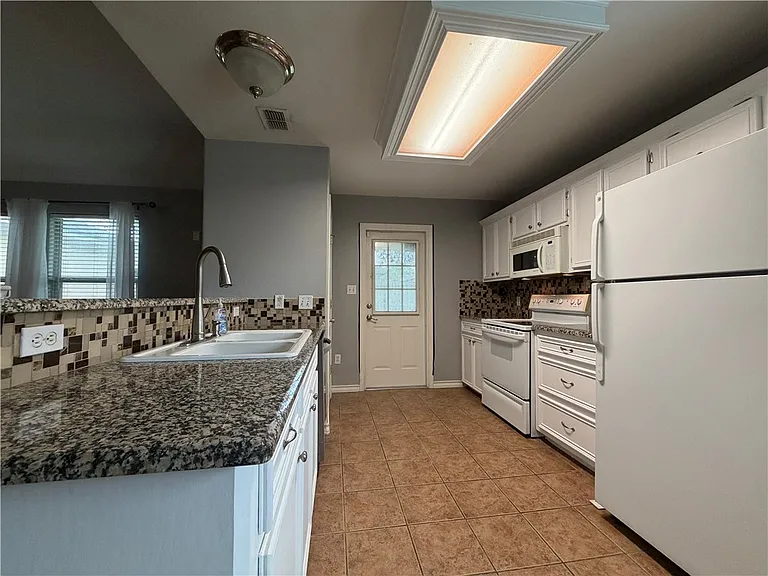 6629 Kodiak Dr — Photo 9