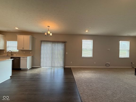 5th image of 1357 Agogo Way