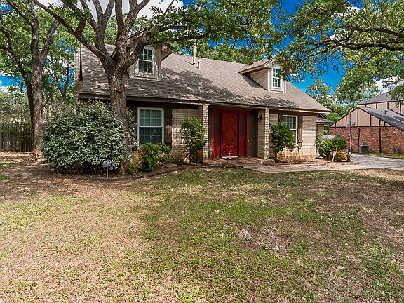 2nd image of 804 Chaparral Ct