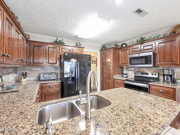 5th image of 25 Spicewood Cv