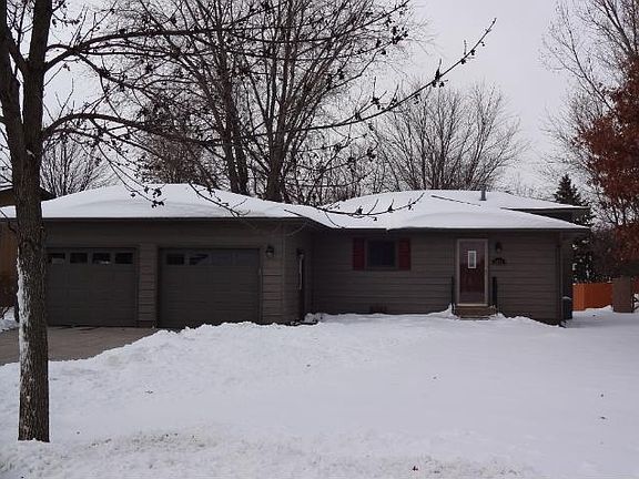 5th image of 2409 Meadow Ct
