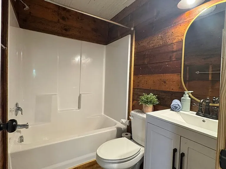 4240 Buck Dr — Photo 10