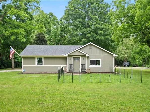 13410 Mount Olivet Rd, Smithville, MO 64089