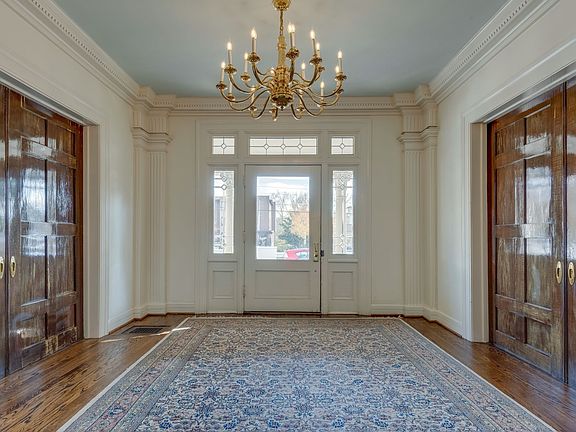 3rd image of 3626 W End Ave APT 202
