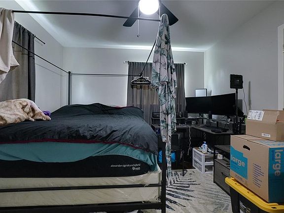 5th image of 3521 S Rogers Ln