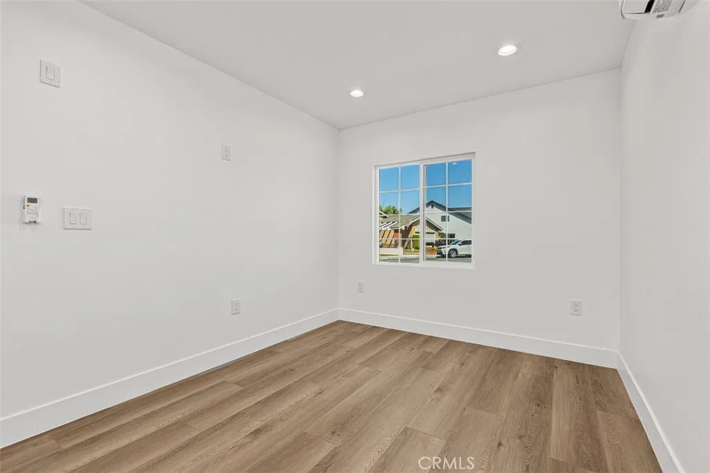 1 bed, 460 sqft, $2,200 — Photo 3