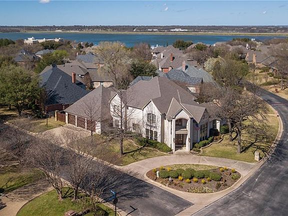 2nd image of 2124 Bay Club Dr