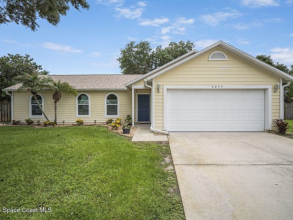 3rd image of 2055 Allegheny Cir