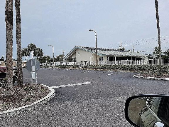 2nd image of 3718 Bywater Dr