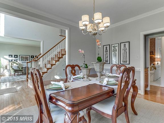 5th image of 10206 Burke Chase Ct
